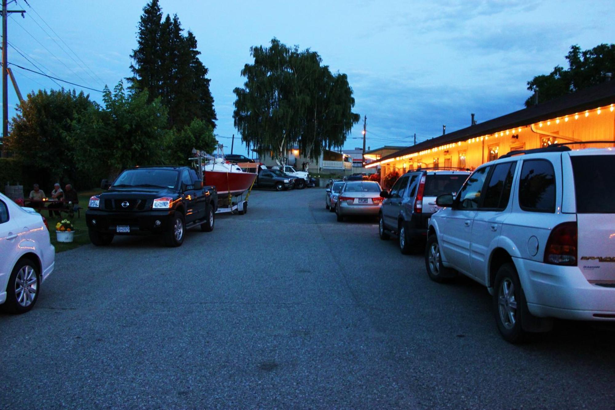 Boundary Motel Osoyoos Exterior photo